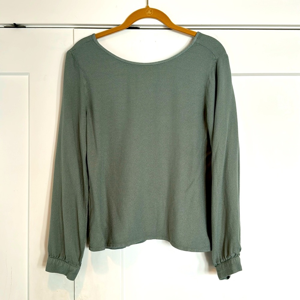 Cloth & Stone Anthropologie Sage Green Crepe Tie Back Blouse Long Sleeve Sz S